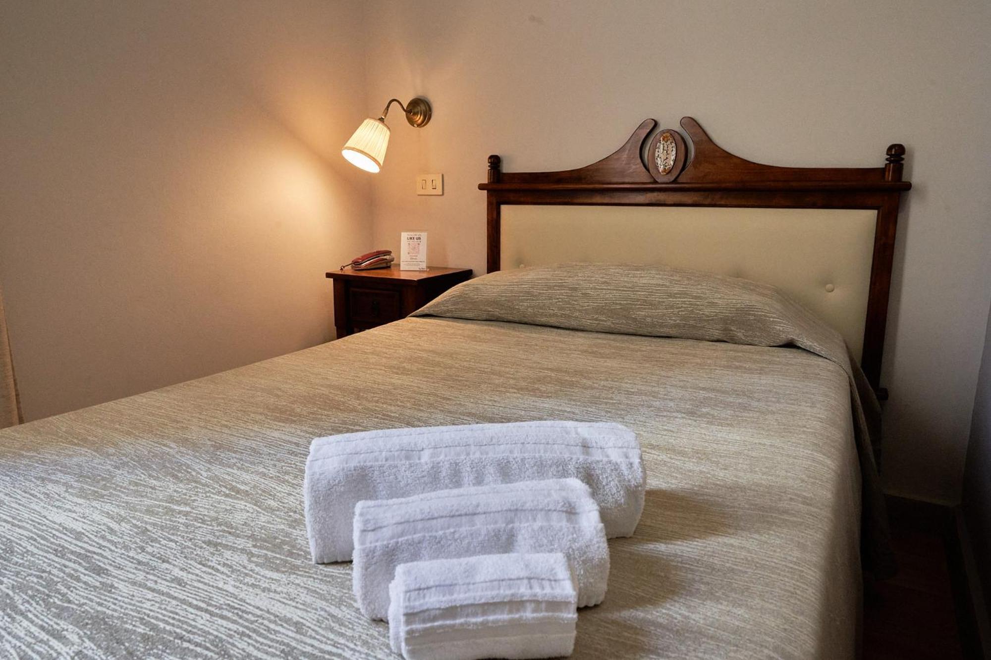 La Collegiata Guest House Катанія Екстер'єр фото